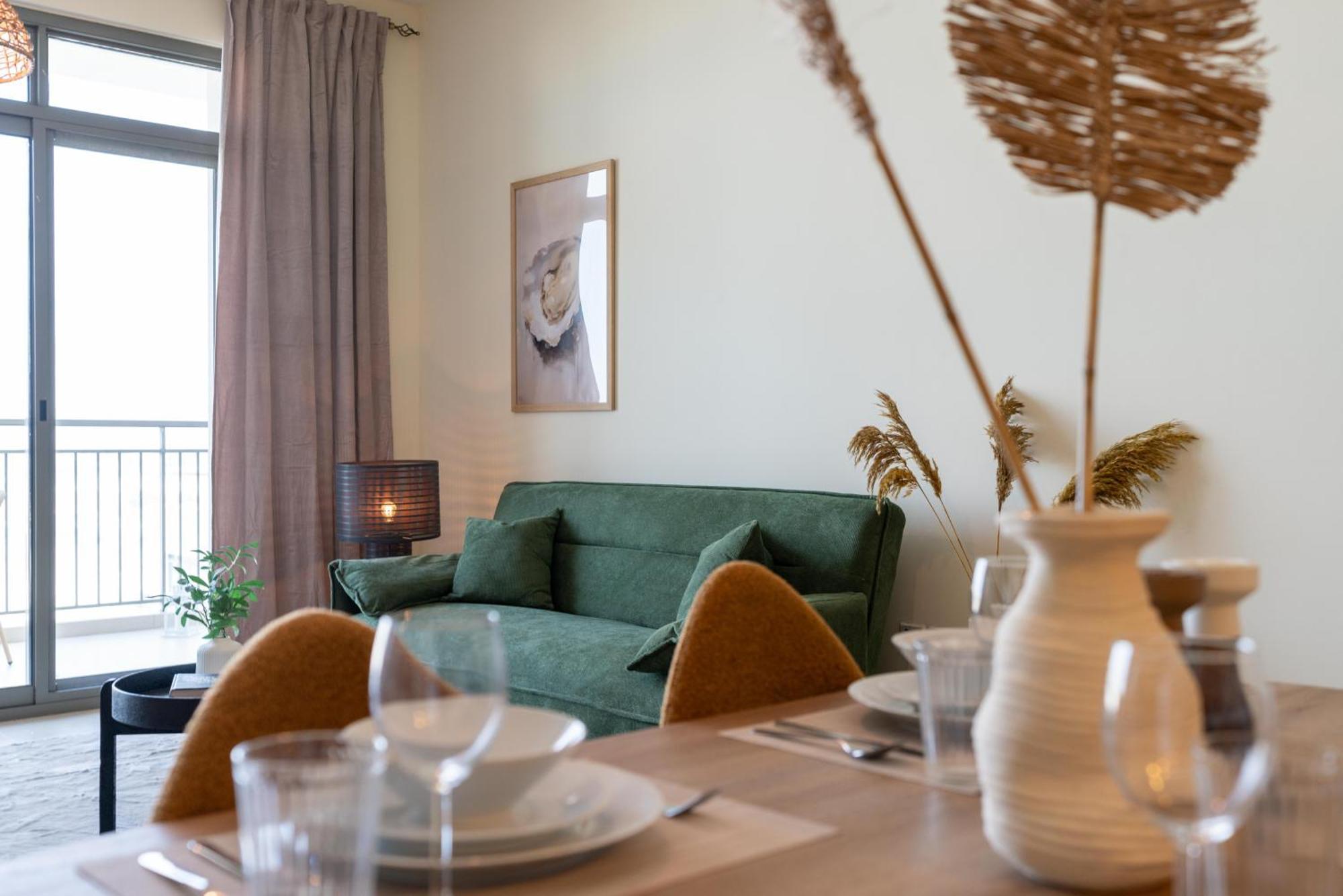 Oasis In - Expat Preferred Community - The Greens - The Views - Perfect For Business And Pleasure - Close To Metro - Park, Lakes And Jogging 1 Min Walk Away - Yoga Classes By The - 4 People - Big Balcony - 3 Min Drive To Sheikh Zayed Appartement *