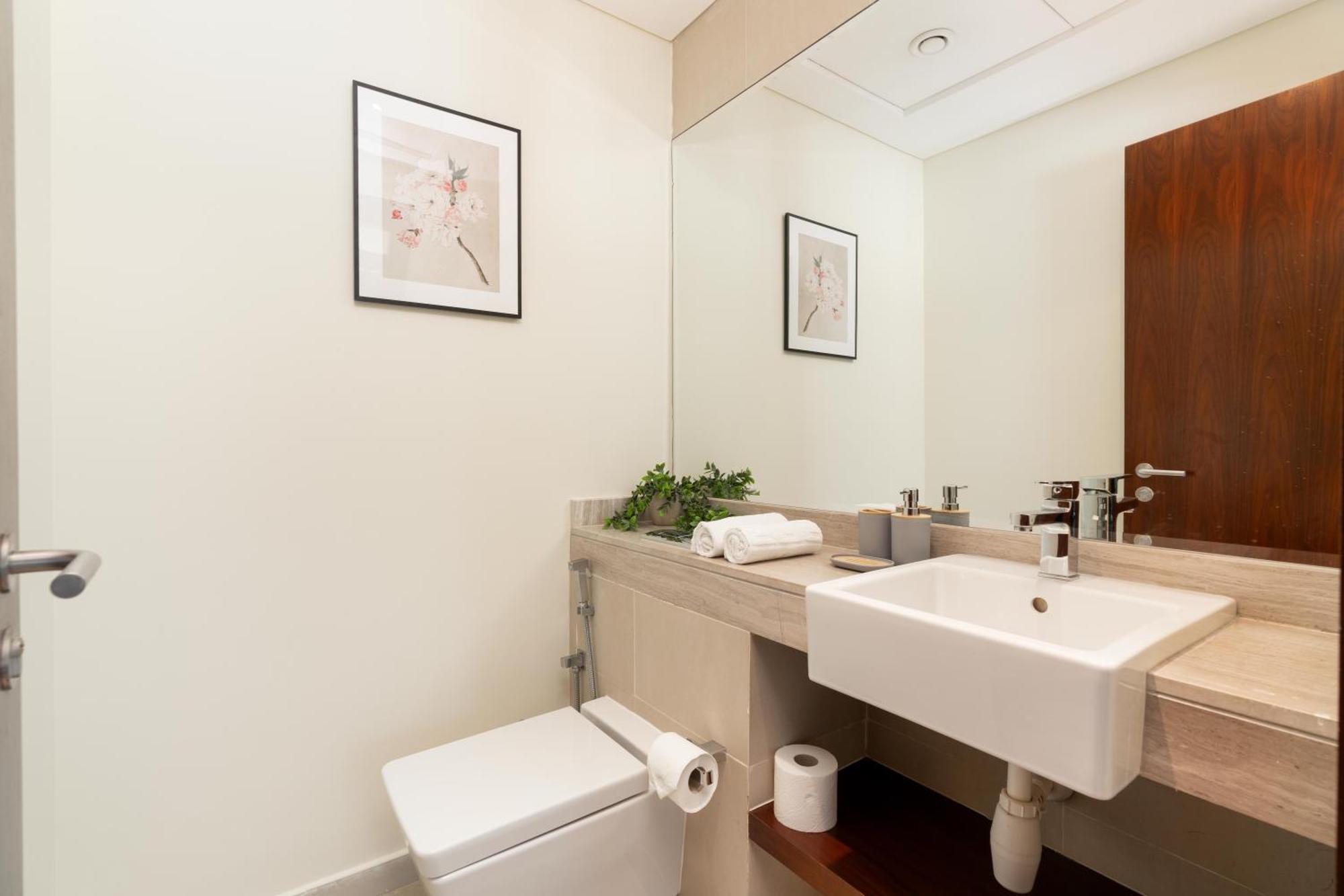 Oasis In - Expat Preferred Community - The Greens - The Views - Perfect For Business And Pleasure - Close To Metro - Park, Lakes And Jogging 1 Min Walk Away - Yoga Classes By The - 4 People - Big Balcony - 3 Min Drive To Sheikh Zayed Appartement